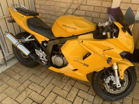 Hyosung GT250R 2006 great condition