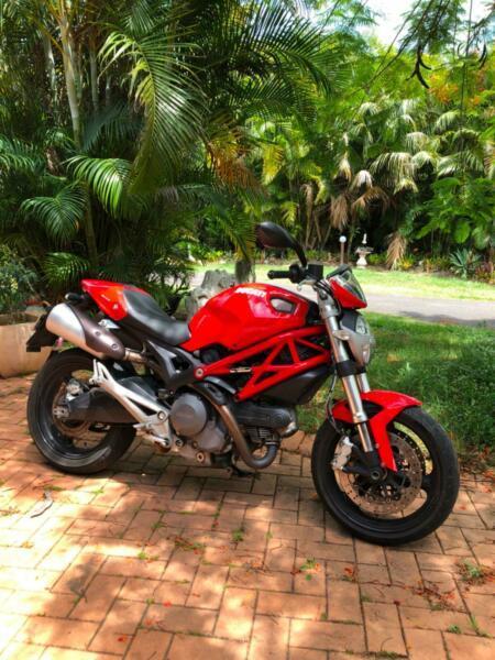 Ducati monster motorbike 659 ABS