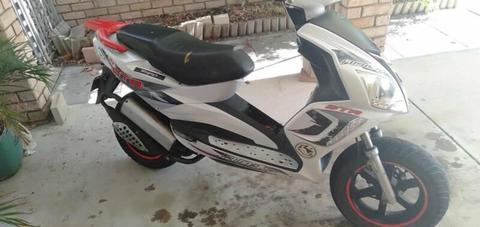 ADLY SCOOTER 4 SALE