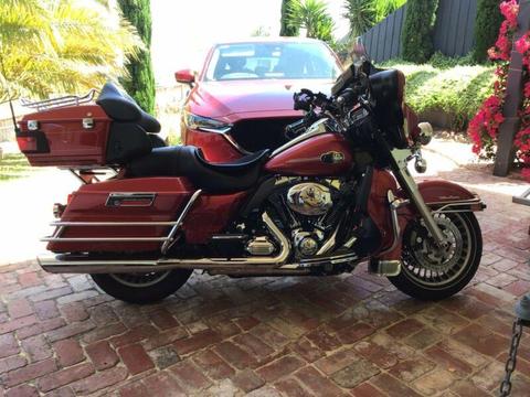 Harley Davidson UltraClassic 2013 model. Excellent condition 20,000ks