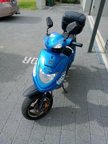 Tapo 50cc scooter, running no rego