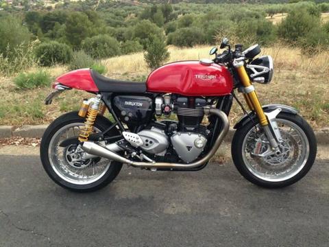 TRIUMPH THRUXTON R 1200 AS NEW LOW KMS WITH EXTRAS...ABSOLUTE BARGAIN