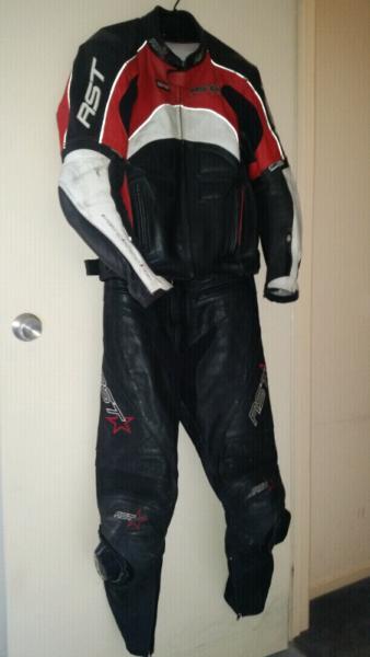 RST Leathers 2 piece jacket and pants zip together