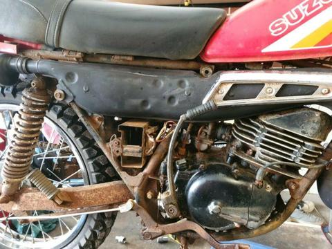 Wanted: Wanted side cover Suzuki ts185 er