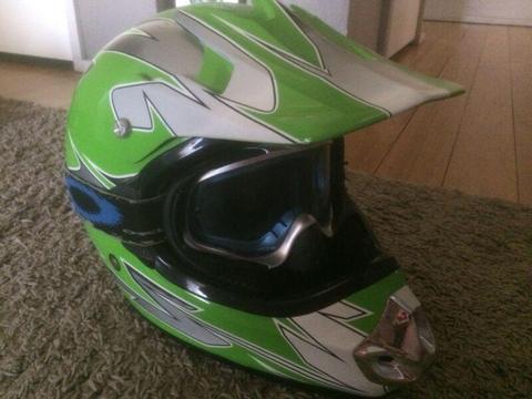 Men's FYR Motorcross helmet & Oakley goggles