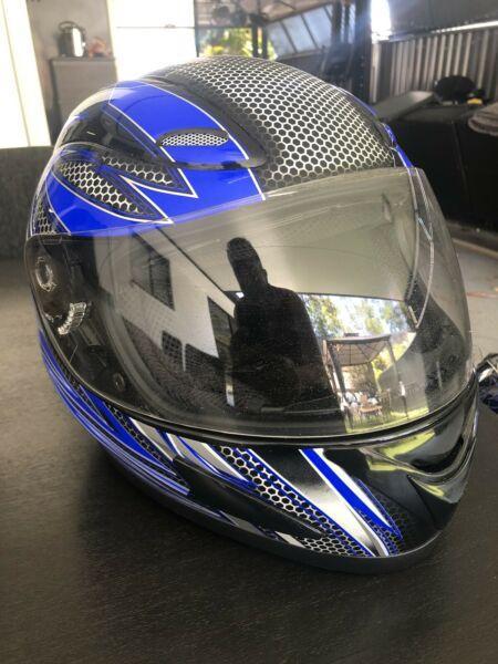 X1 MOTO Motorbike Helmet BRAND NEW