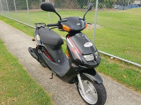 Sym Red Devil 50 scooter with only 316 km