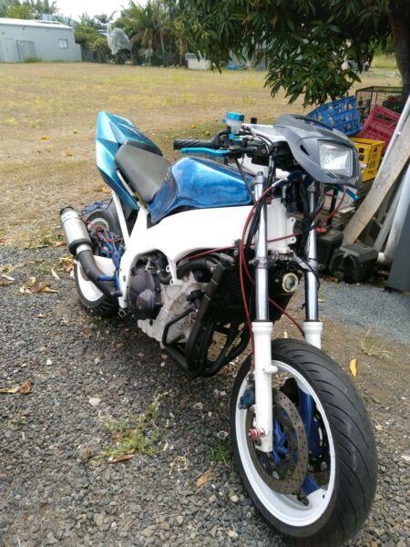 YZF600R Streetfighter Project Bike