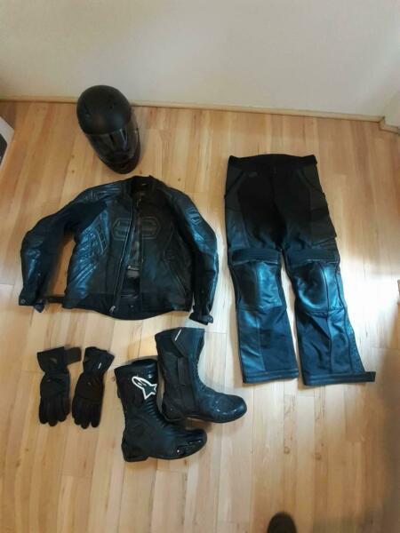 Motorcycle Gear Set, complete set, almost brand new!