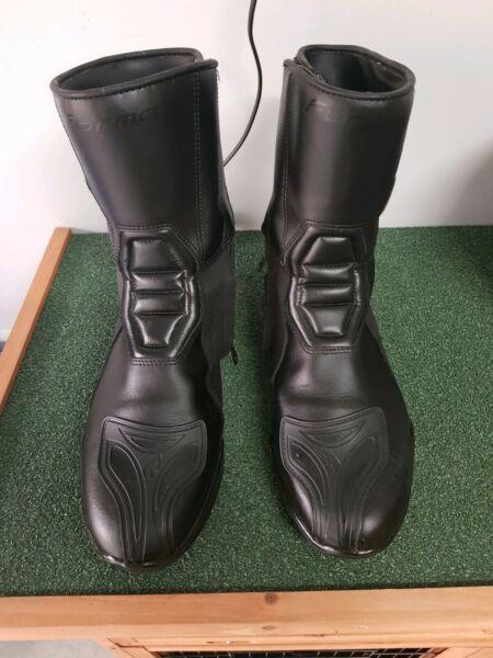 Forma leather bike boots