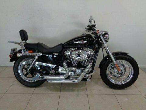 2010 Harley-Davidson XL1200C Sportster Custom