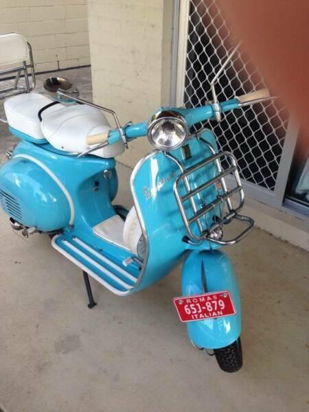 1960 Vespa Motorcycle/Scooter