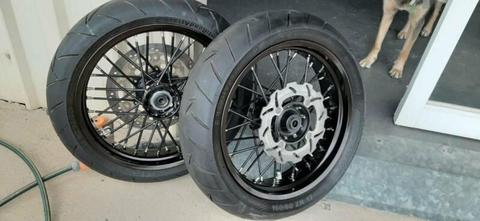 Motorbike rims DR650 Motard Rims and tryes