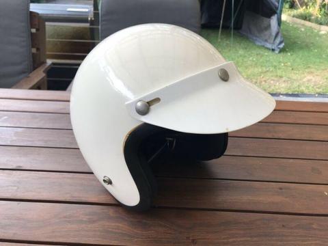 Retro motorcycle helmet