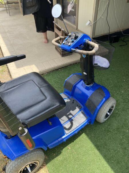 Mobility scooter celebrity xl