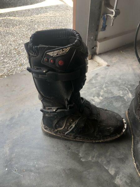 Wanted: Moto cross boots