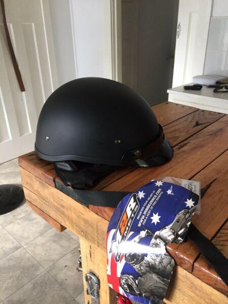 M2R motorcycle helmet