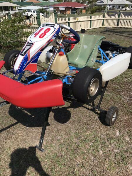 OTK Rocky Kart 950mm Chassis with Comer Engine, Trolley & Race Suit
