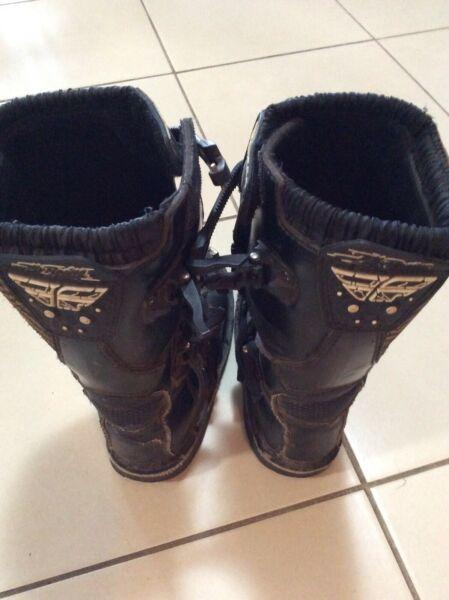 Fly Maverick Youth Size 2 MX Boots