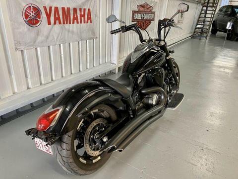 Yamaha Vstar XVS950A Motorbike Custom
