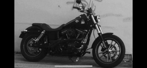 Harley Davidson Dyna Street Bob Special