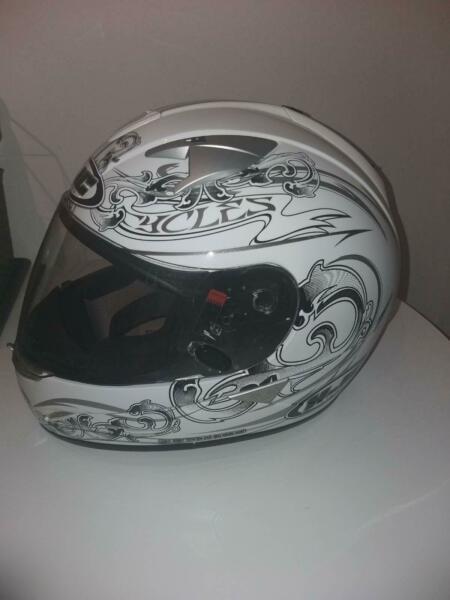 HJC Motorcycle Helmet - Near new