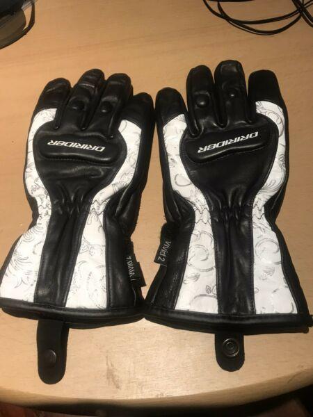 Dririder ladies large winter motorcycle gloves brand new never worn
