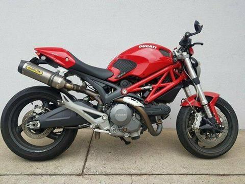 2009 Ducati Monster 696+