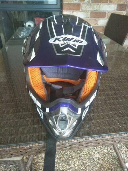 Adult motorbike helmet