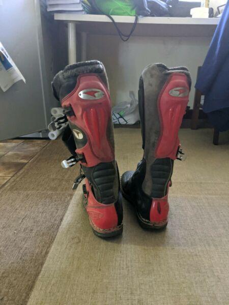 Old dirt bike boots