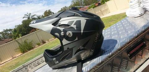 Size Small Bmx/Mx Helmet