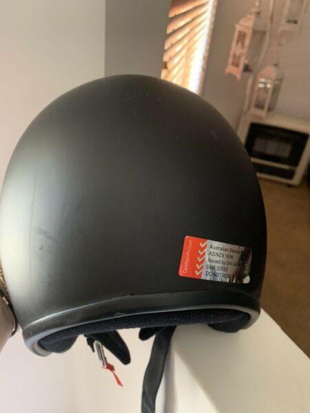 Motor bike helmet size small