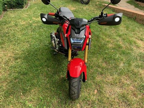 125 Honda Grom 2018 motorbike red