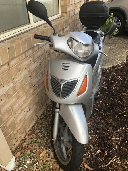 Honda sh125 2001 imported with papers