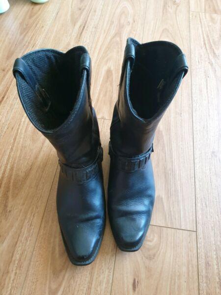 Xelement leather motorcycle boots size 11
