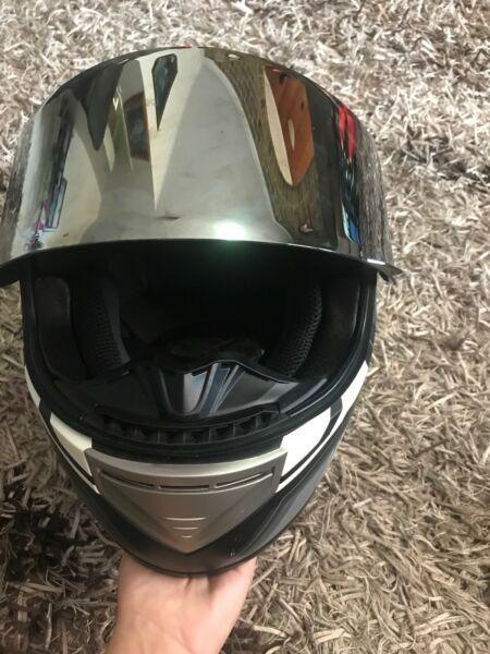 R-JAYS HELMET,SIZE SMALL