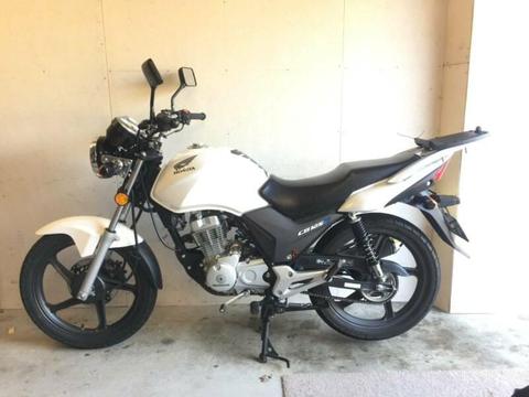 Honda CB125F 2016 only 6760kms motorcycle scooter