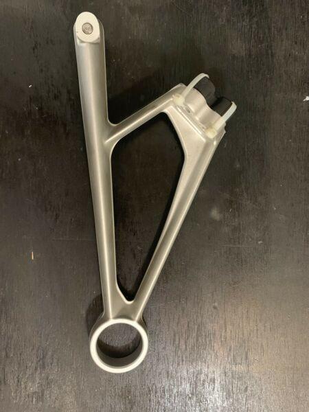 Wanted: BMW R Nine T exhaust hanger