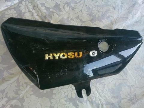 Hyosung GV250 2005 Left Hand side cover, G/C HUGE PRICE DROP NOW $15