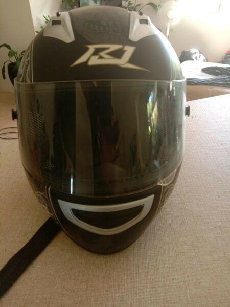 RJ Medium Motorbike helmet