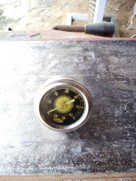 Harley oil pressure gauge