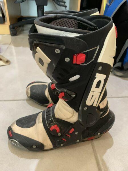Sidi race boots