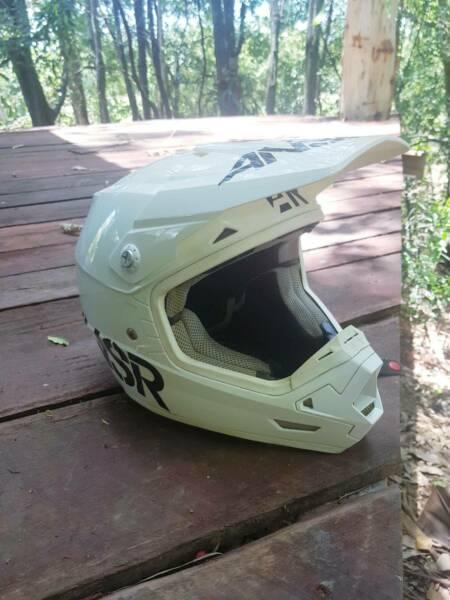 ANSR moto x helmet
