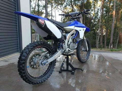 2011 YZ450F IN GREAT CONDITION