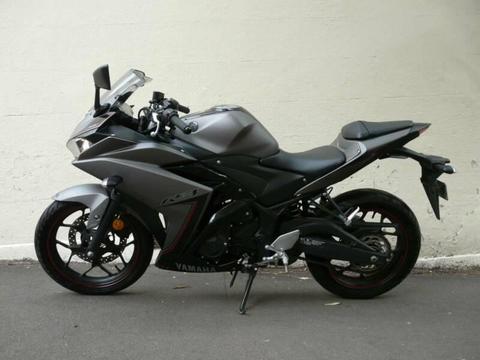 2016 Yamaha YZF-R3 Matte Grey Special Edition