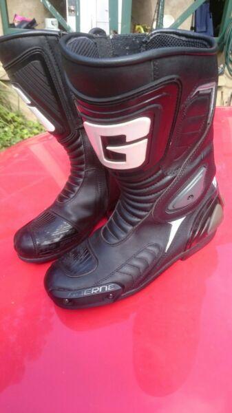 Gaerne Italian made waterproof motorcycle boots