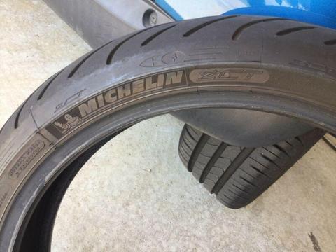 Motorcycle tyre Michelin 120/70-zr17 Front