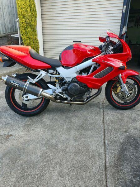 Honda Vtr1000 firestom $4000