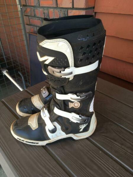Motocross boots size 10