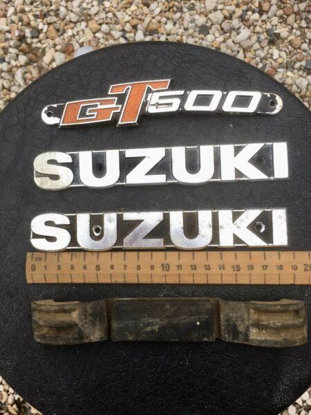 Suzuki GT500 Tank Badges, Side Cover Badge and Tank Mount Rubber